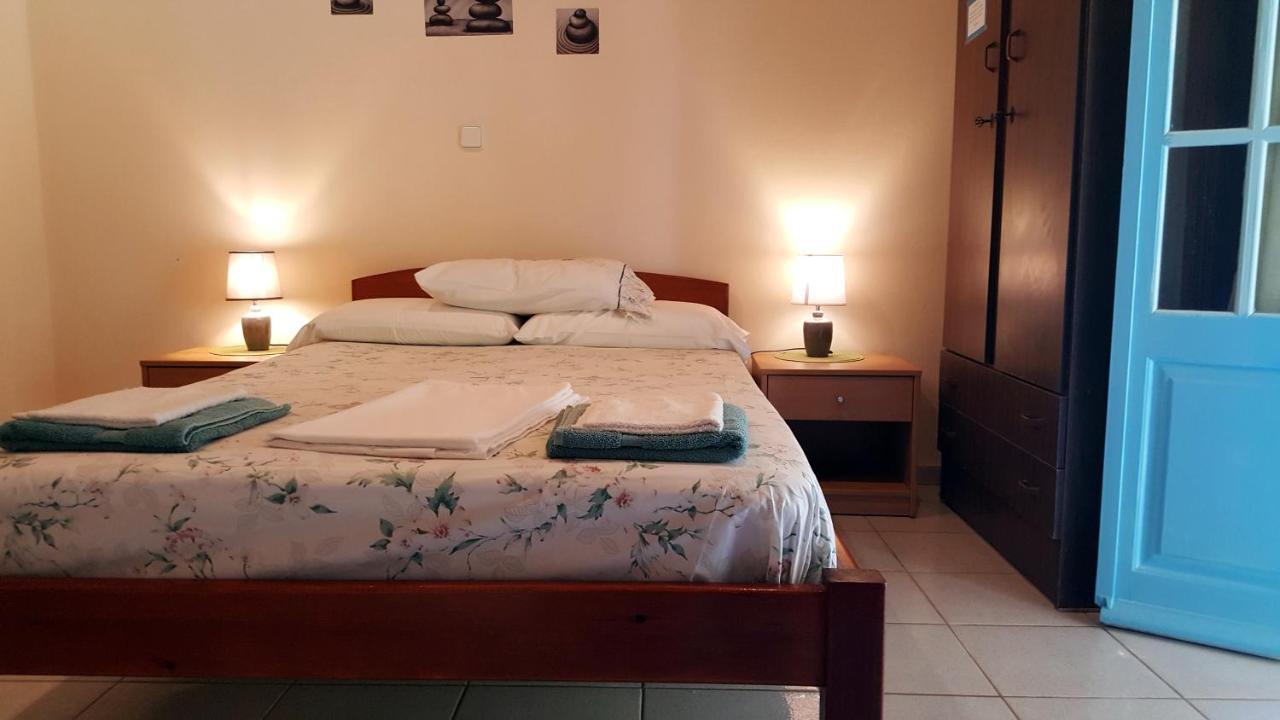 Galaxy Rooms Xi Beach Buitenkant foto